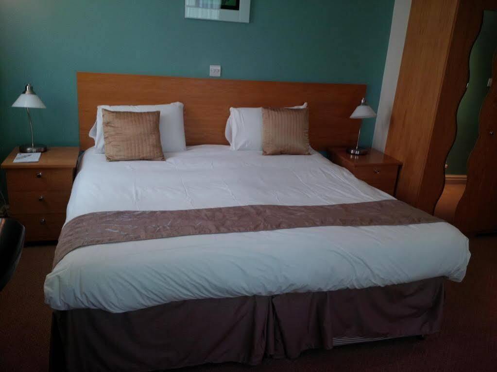 Quality Hotel Wolverhampton Exterior photo
